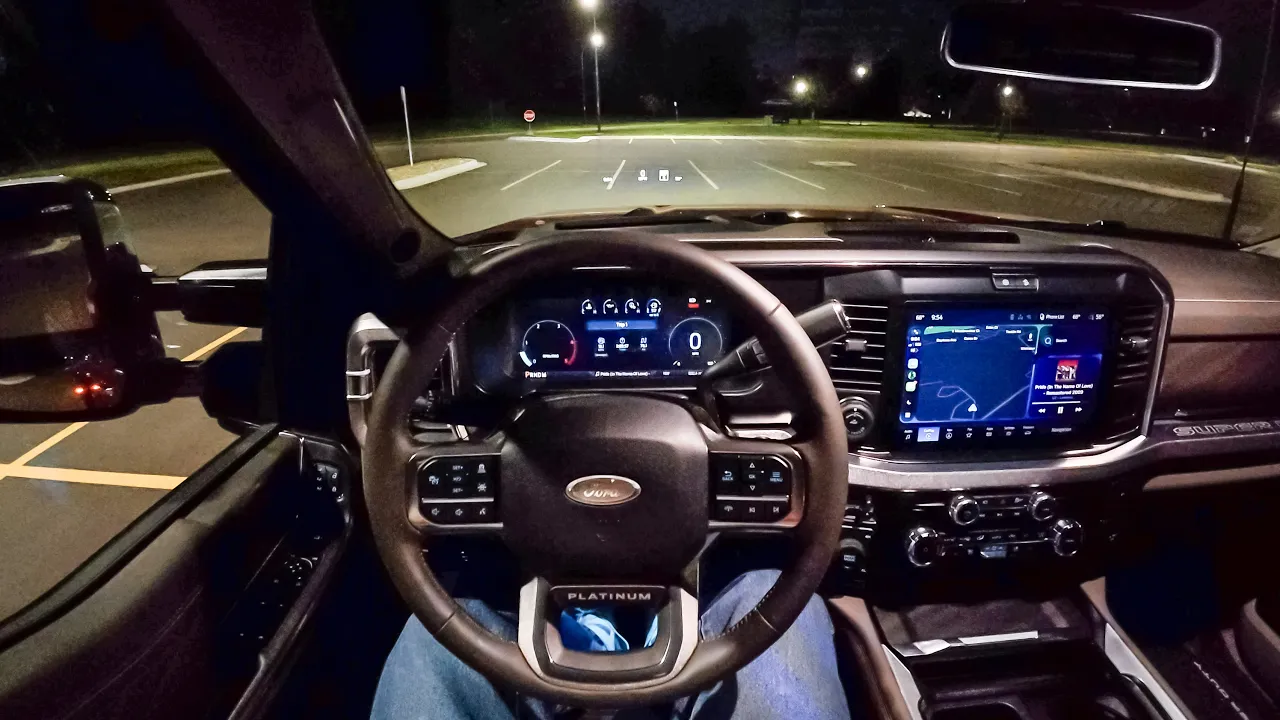 2026 Ford F-450 Platinum: Ночная POV-поездка с бинауральным звуком | 500 л.с. и 1627 Нм